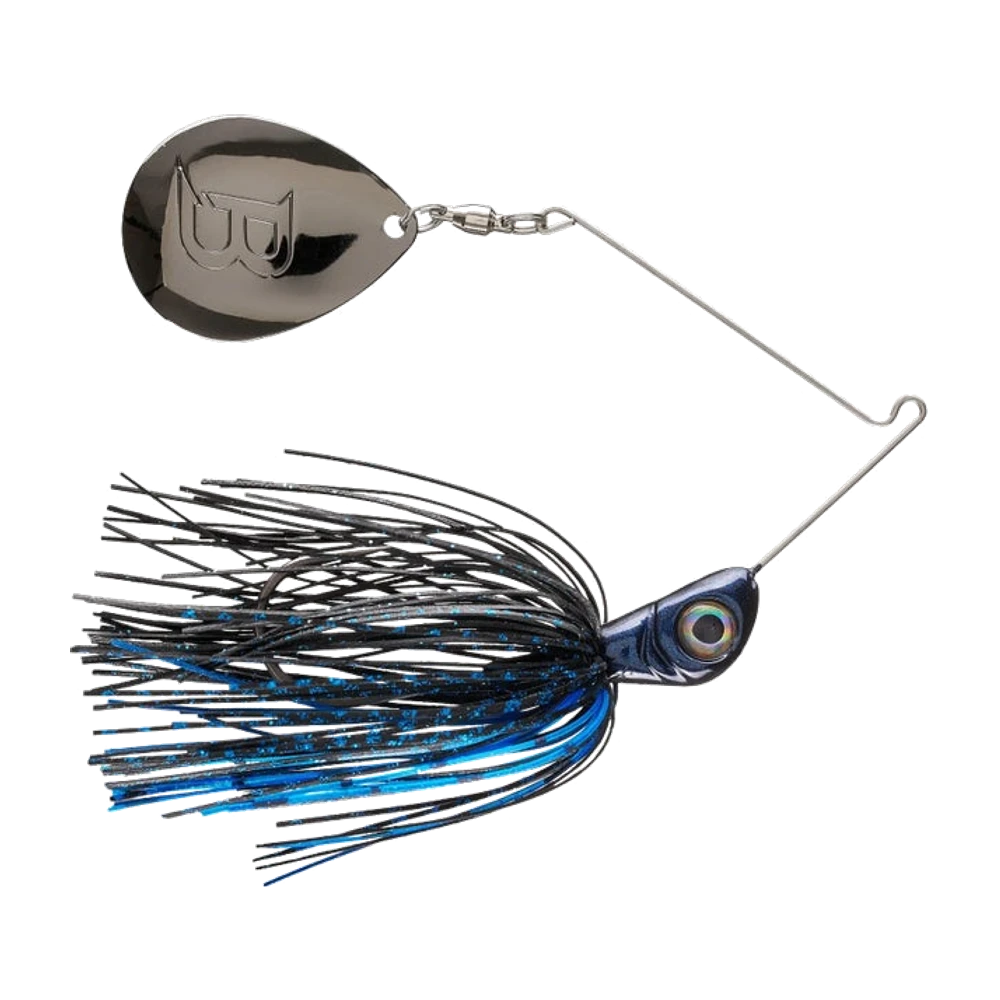 Bizz Baits Big Thump Spinnerbait mit einem einzelnen schwarz vernickelten Colorado-Blatt mit eingeprägtem Markenlogo, Drahtbügel mit Kugellagerwirbel, schwarz-blauer Silikonskirt mit Glitter, dunkelblauer Kopf mit großem 3D-Auge