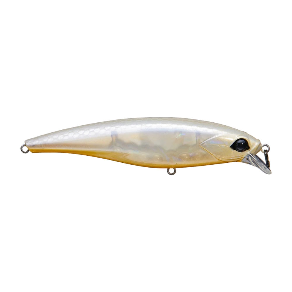 Googan Scout Jerkbait 3.5 en coloris nacré os à ventre ambré translucide, écaillage en relief sur le flanc, gros œil 3D noir, bavette courte transparente, billes de rattle visibles par transparence dans la chambre ventrale, trois supports d'hameçon nus dont deux ventraux et un caudal, aucun triple monté sur la photo, petite agrafe à l'anneau de tête