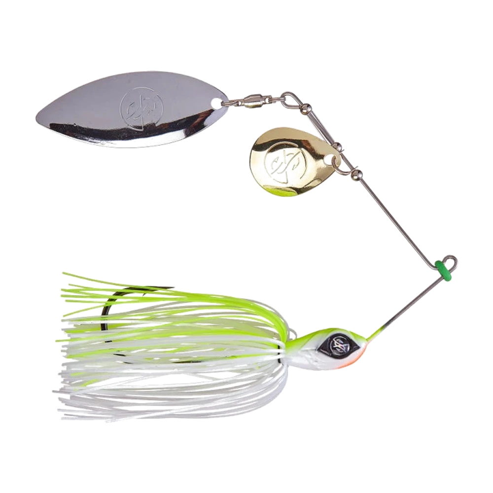 Googan Zinger spinnerbait à tête blanche à dos chartreuse et gorge orange, jupe silicone blanche et chartreuse avec quelques brins noirs, palette Colorado dorée à l'avant et grande palette willow argentée à l'arrière, bague verte sur l'armature à l'emplacement du nœud