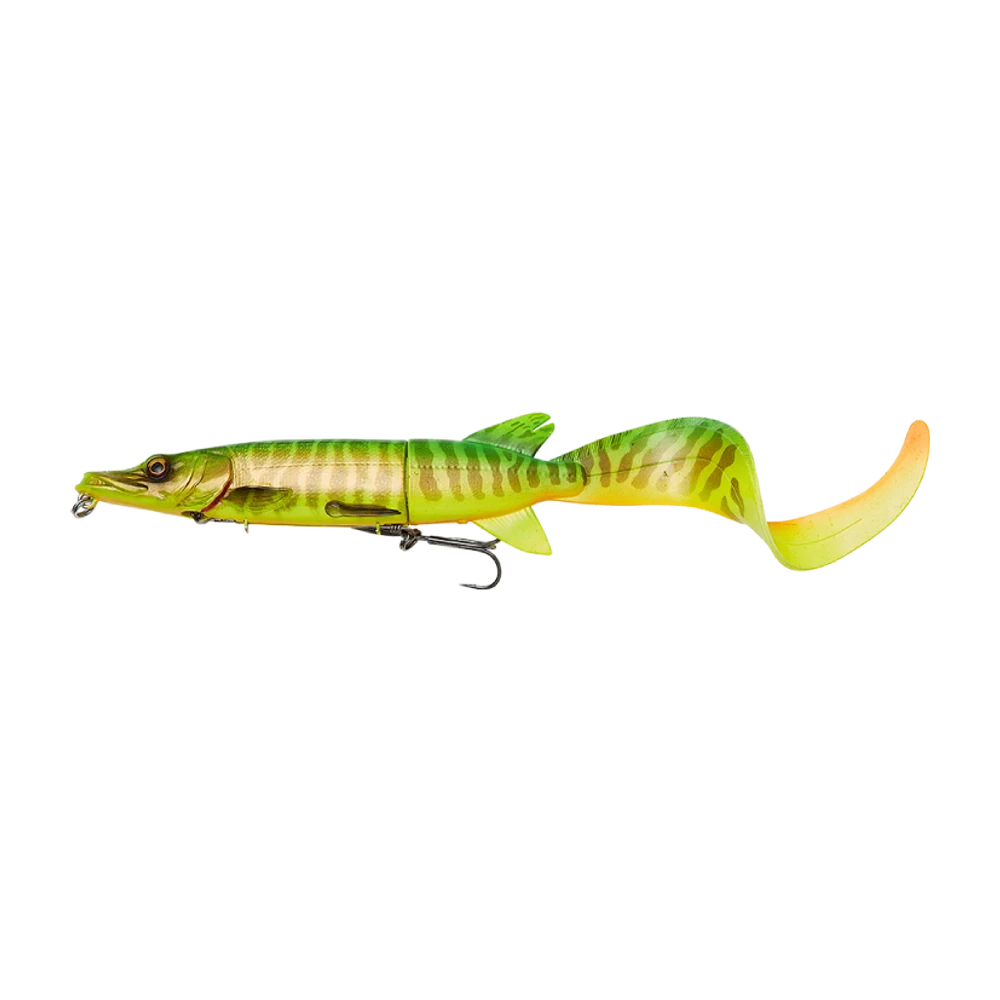 Savage Gear 3D Hybrid Pike hybrid lure with a green and yellow pike-pattern hard head and a soft curl tail